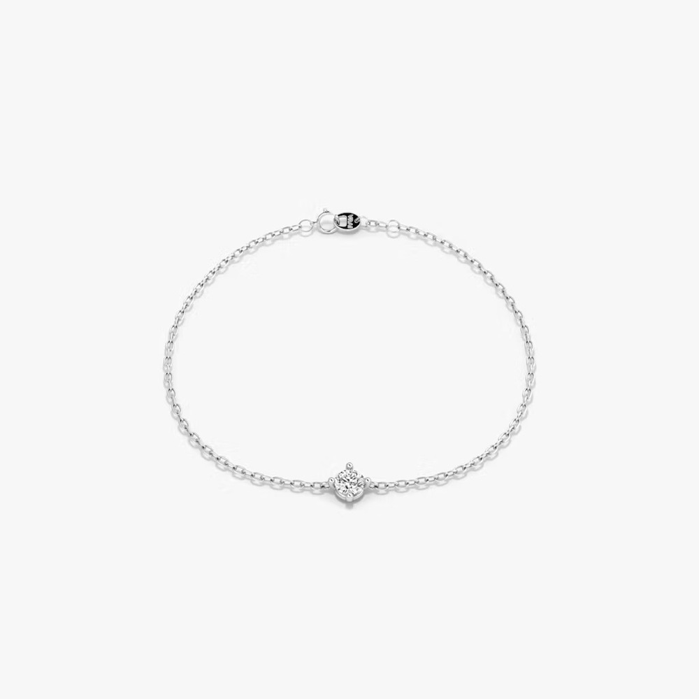 VRAI white gold petite solitaire round brilliant diamond bracelet